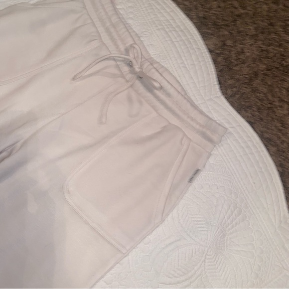 Rae Dunn womens off white jogger sweatpants with pockets and drawstring tie - Picture 7 of 9